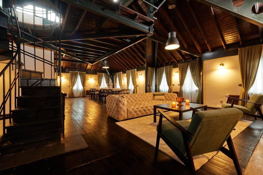 Private Building 8br @ Taksim * Istambul
