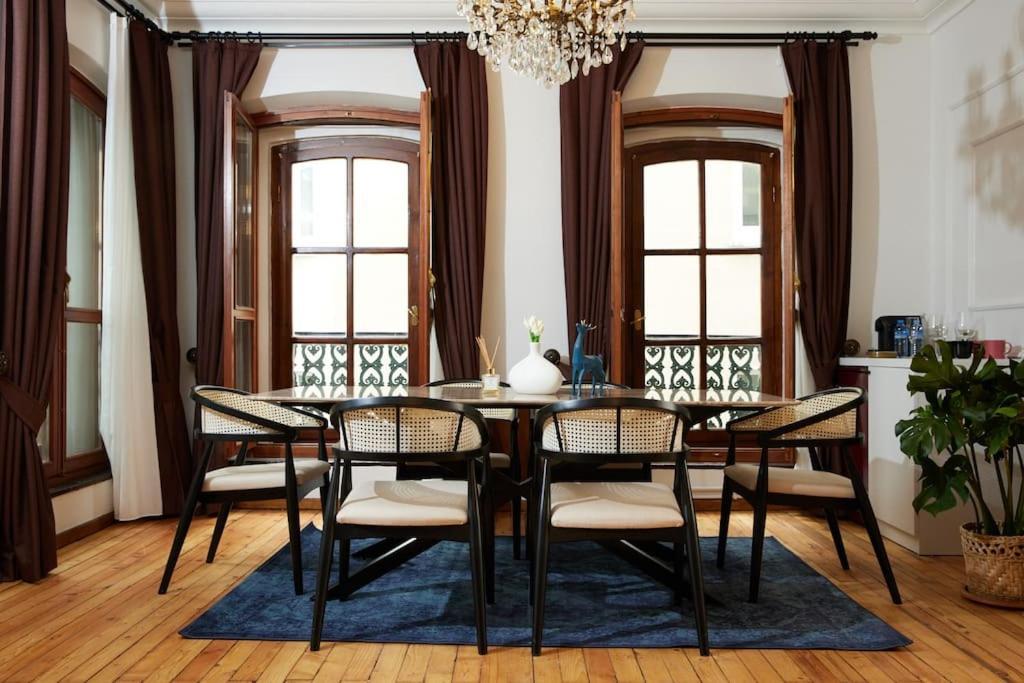 Private Building 8br @ Taksim *